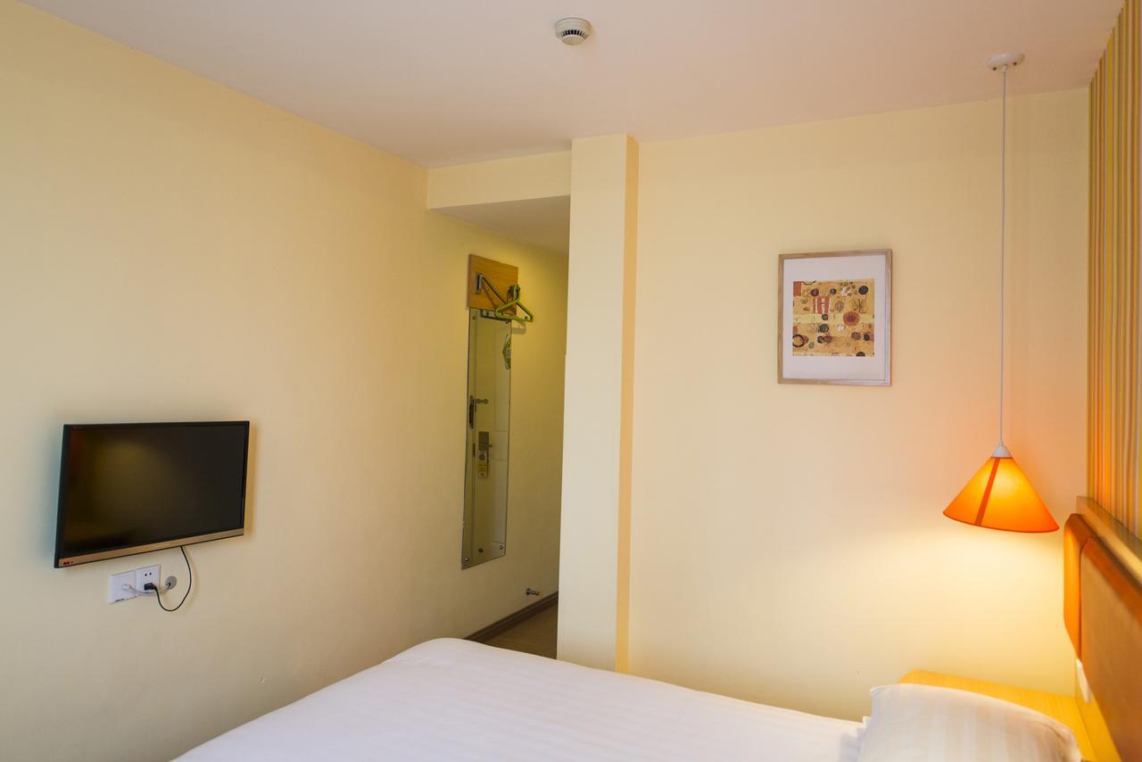 Home Inn Guangzhou Middle Jiefang Road Gongyuanqian Metro Station Exterior photo